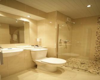 Wellington Park Hotel - Belfast - Bathroom