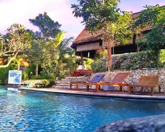 Tanjung Lima Villas Labuan Bajo - Labuan Bajo - Piscina