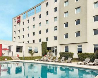 ibis Toulon La Valette - La Valette-du-Var - Building