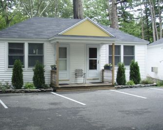 Hanscom's Motel & Cottages - Bar Harbor - Phòng ngủ