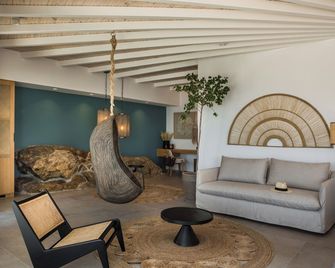 Lyo Boutique Hotel - Platis Gialos - Living room