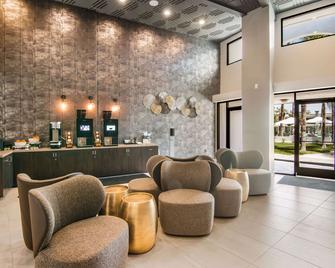 Hourglass Hotel, Ascend Hotel Collection - Bakersfield - Hall