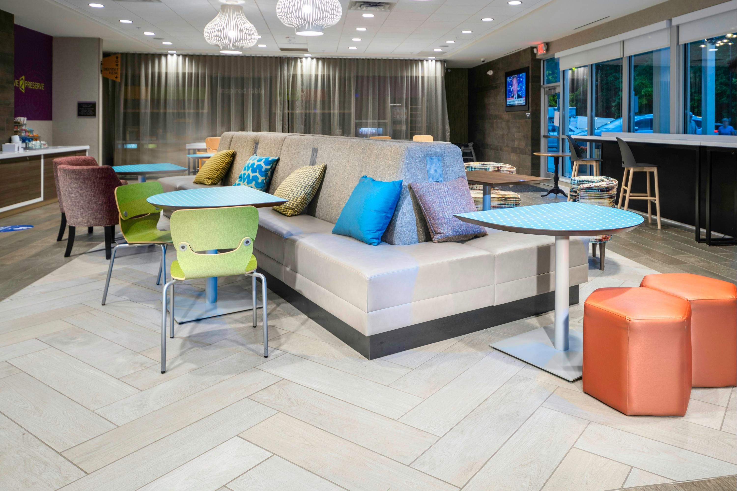 Home2 Suites by Hilton Minneapolis Mall of America - Bloomington - Lounge