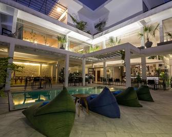 Danang Boutique Hotel - Da Nang - Piscina