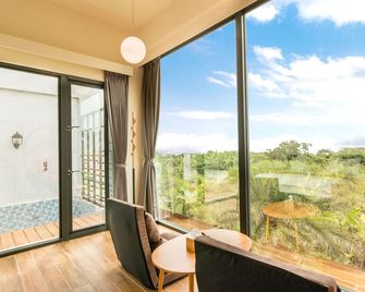 Taroko Yan Hai Bo Villa - Xincheng Township - Balkong