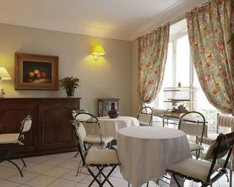 أوتل أجورا - باريس - مطعم