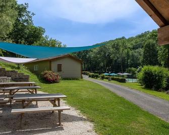 La Grange du Héron - 3-bedroom chalet, heated pool - Foissac - Patio