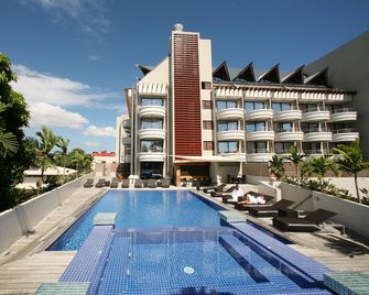 Hotel Tahiti Nui - Papeete - Pool
