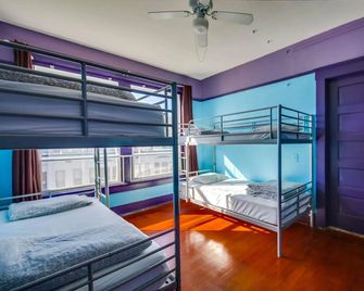 Lucky D's Hostel - San Diego