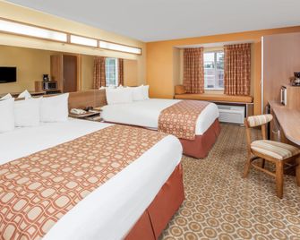 Microtel Inn & Suites by Wyndham South Bend/At Notre Dame - סאות' בנד - חדר שינה