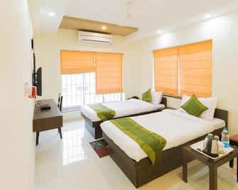 Treebo Trip Newtown Classic - Kolkata - Bedroom