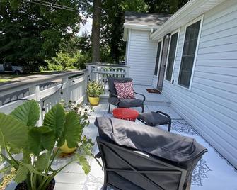 Hickory House On The Chesapeake Bay! - Saint Leonard - Balcony