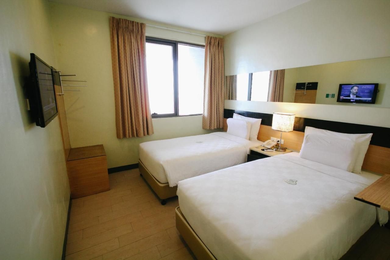 Go Hotels Iloilo