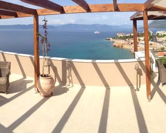 Lydia Apartments - Loutra Edipsou - Balcony