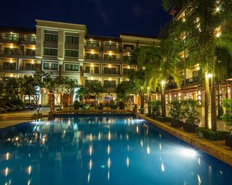 Royal Empire Premium - Siem Reap - Pool