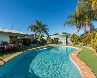 Chinchilla Tourist Park - Chinchilla - Pool
