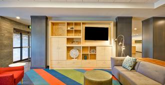 Home2 Suites by Hilton Evansville - Evansville - Σαλόνι