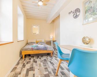 Arhomeplus-hunic - Autun - Bedroom