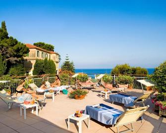 Hotel Mediterraneo - Laigueglia - Pool