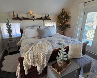 The Jefferson Guest House - Litchfield - Bedroom