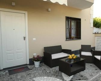 B&B Le Chic - Sant'Antonio Abate - Patio