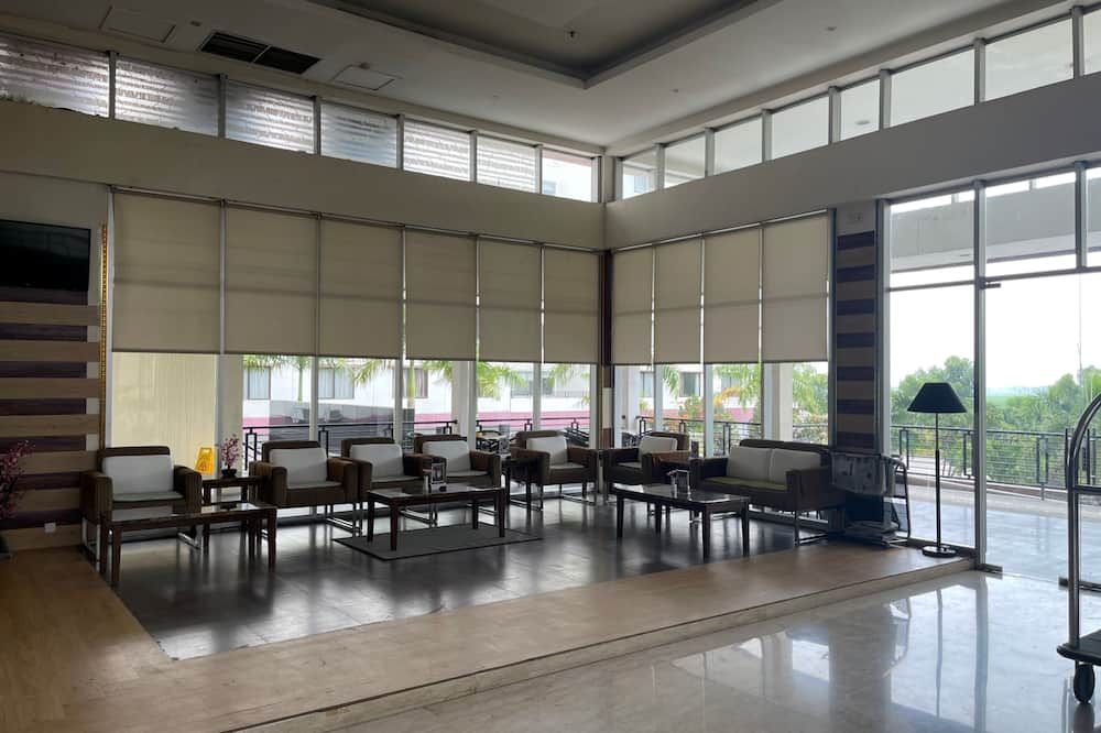 Asialink Premier - Karawang - Lobby
