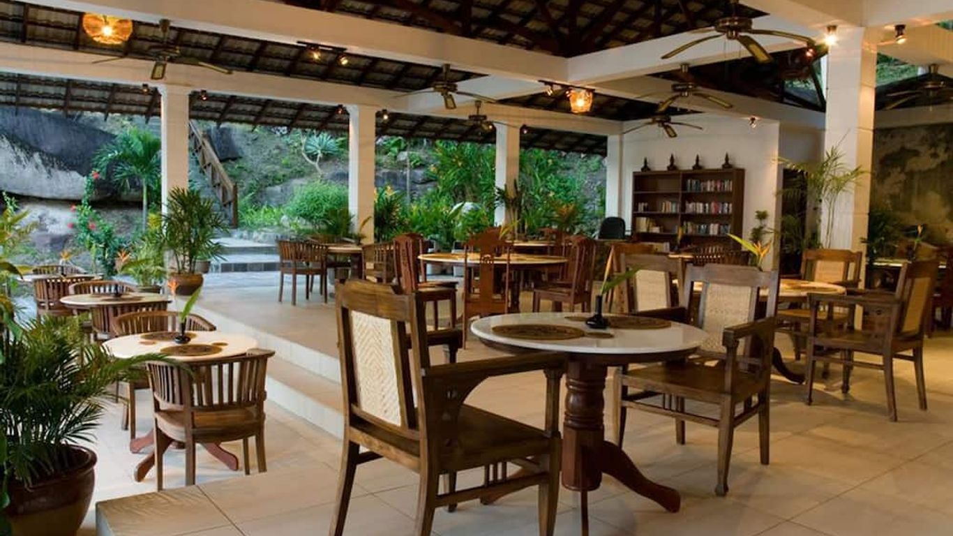 منتجع مينانغ كوف