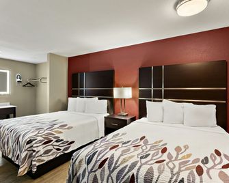 Red Roof Inn Redding - Redding - Bedroom