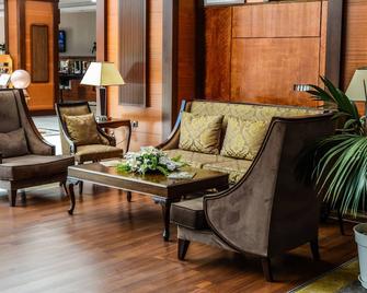 Paradise Island Hotel - Gebze - Sala de estar