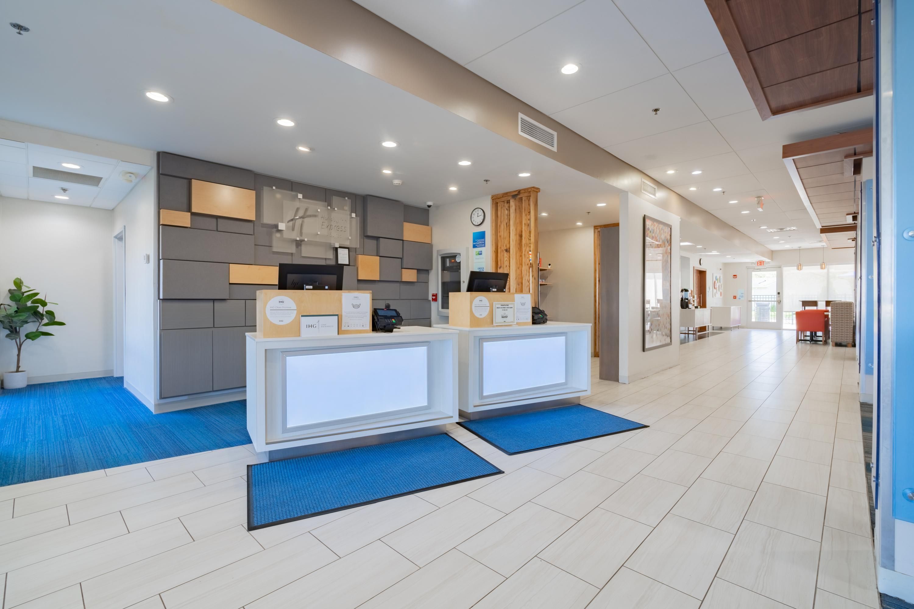 Holiday Inn Express & Suites Marion By IHG - Marion - Edificio