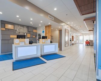 Holiday Inn Express & Suites Marion By IHG - Marion - Edificio