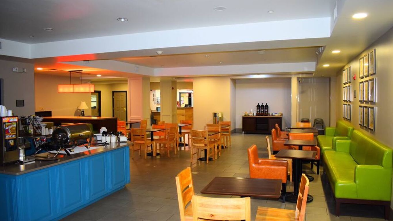 Country Inn & Suites by Radisson, Hagerstown, MD