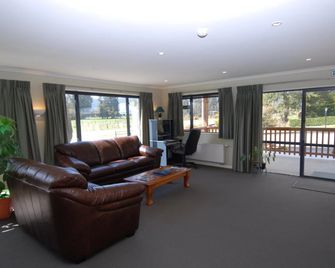 High Peaks Hotel - Fox Glacier