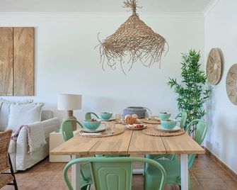 Lightful Refuge on the River Front, By TimeCooler - Alcácer do Sal - Dining room