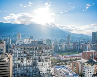 Go Quito Hotel - Quito - Outdoors view