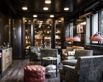 The Alpina Gstaad - Gstaad - Lounge