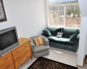Forest Park 3 Bed 4 Bath Twnhm Htjm - Silverthorne - Living room