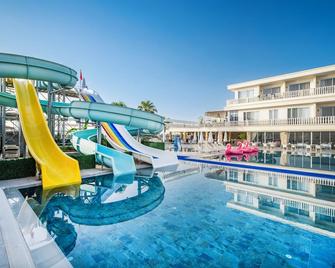 Sl La Perla Hotel Kemer - Göynük - Pool