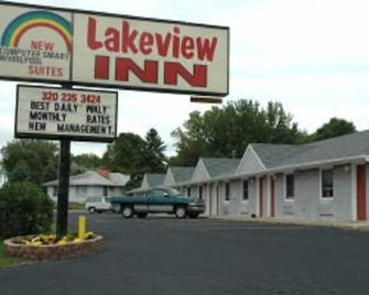 Lakeview Inn - Willmar - Будівля