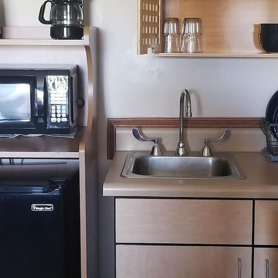 Kitchen view of Beaver Creek Inn