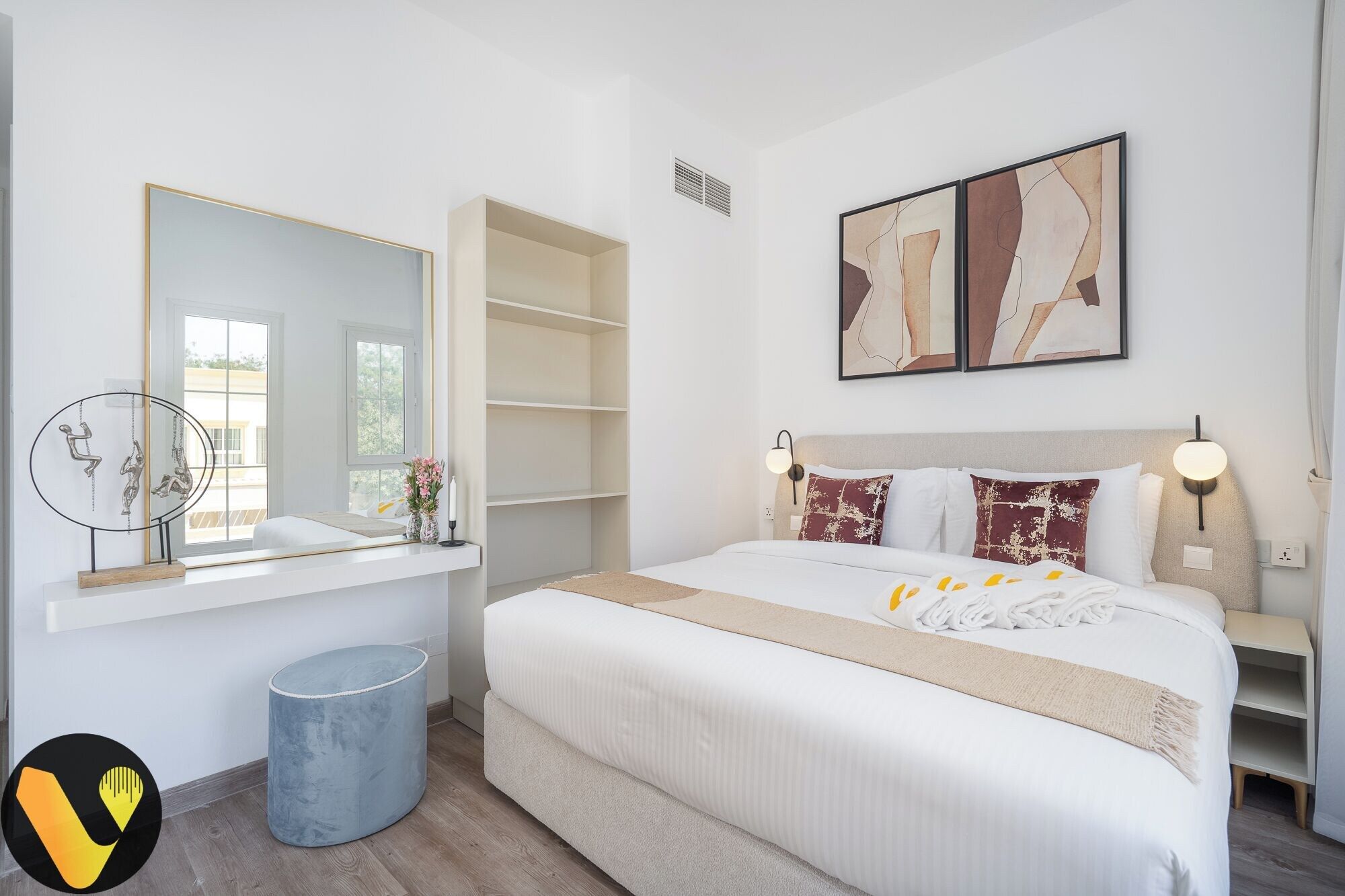 Vogue Vacation Homes, Springs Emirates Living near The Springs Souk, JBR, Marina, Mall of the Emirates, Spacious Villa with Garden and access to Lake and all Amenities in the Community - Dubai - Habitació