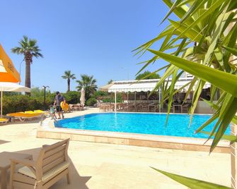 Mulka Hotel - Ayvalık - Piscina