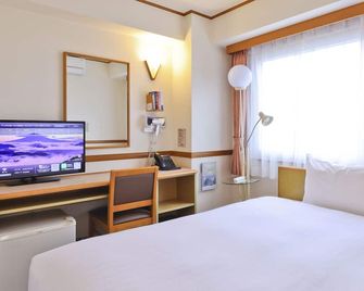 Toyoko Inn Shimonoseki Kaikyo yume tower Mae - Shimonoseki - Schlafzimmer