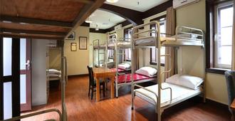 Qingdao Wheat Youth Hostel - Τσινγκτάο - Κρεβατοκάμαρα