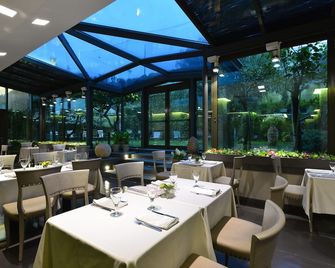 Hotel Forum - פומפיי - מסעדה