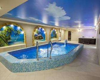 Hotel Diamant Domodedovo - Denezhnikovo - Piscina