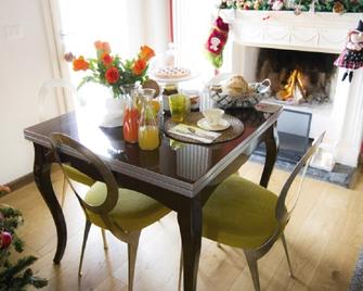 La casa di Agata - Fucecchio - Comedor