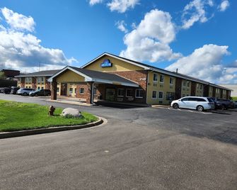 Twin Cities Inn, Mounds View - Mounds View - Edificio