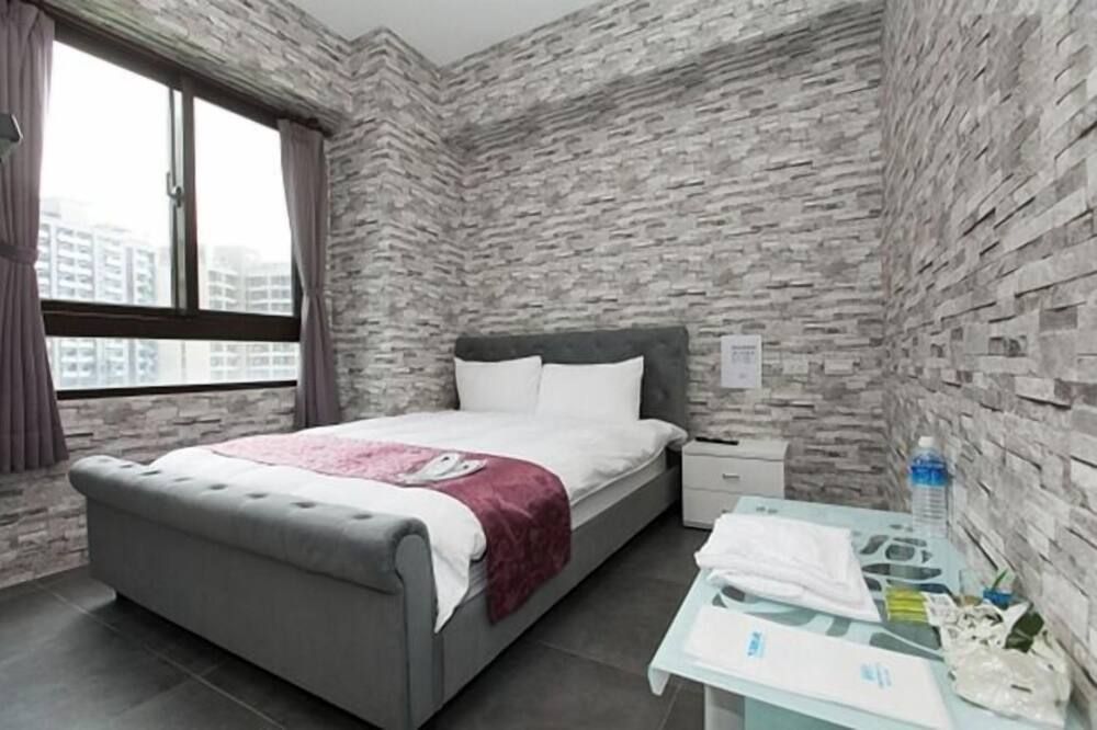 إيشيانج سبرينج ترافيل