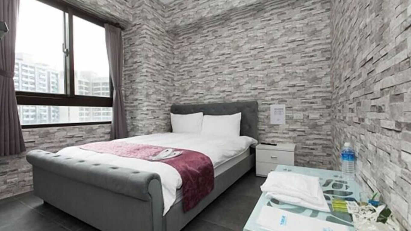 إيشيانج سبرينج ترافيل